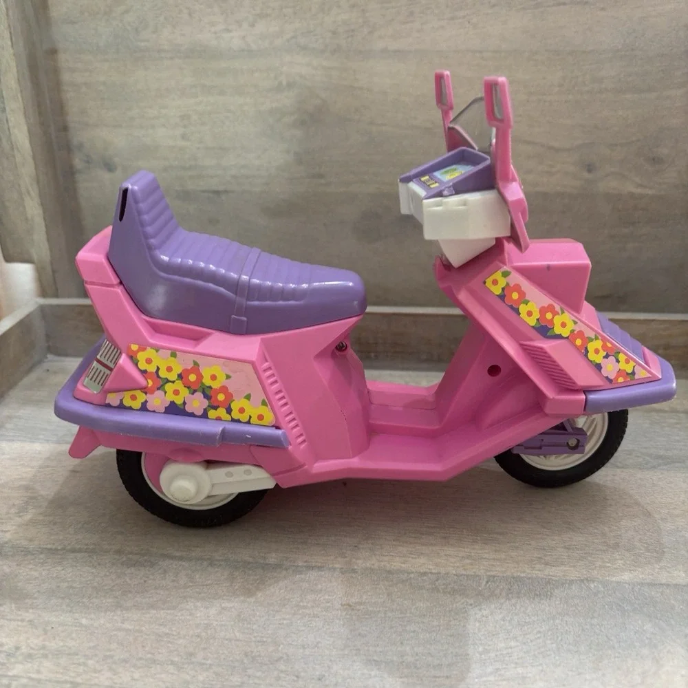 Barbie Around‎ Town Scooter Pink Mattel 1989 Vintage